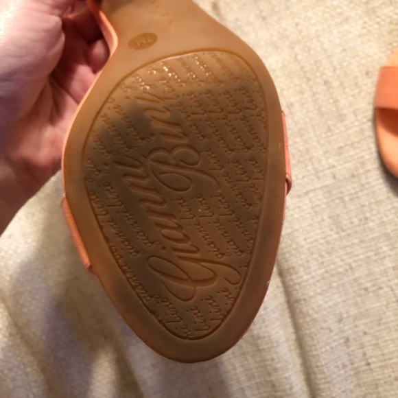 Gianni Bini ankle strap heels - Picture 5 of 8